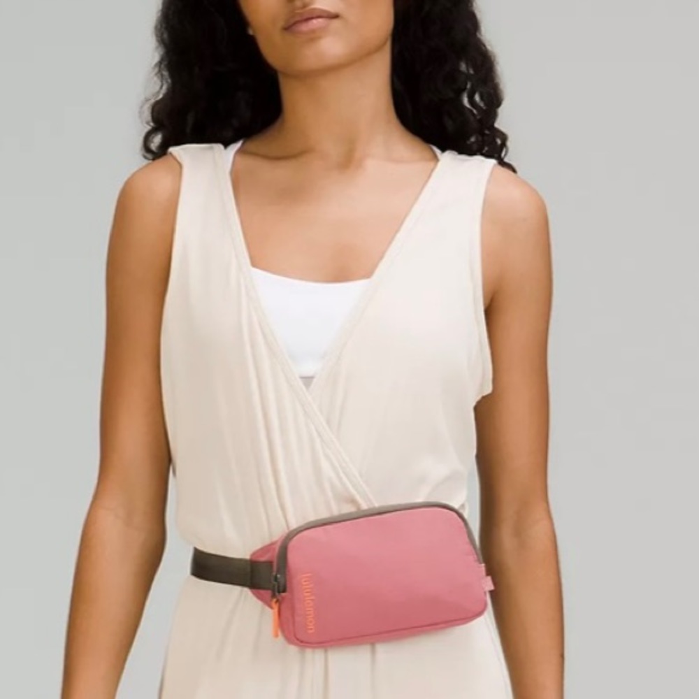 Lululemon Mini Belt Bag Brier Rose Fanny Pack NWT Sealed Package - Picture 6 of 9
